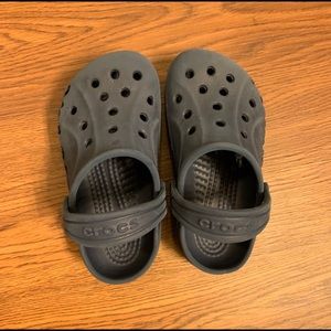 Toddler crocs